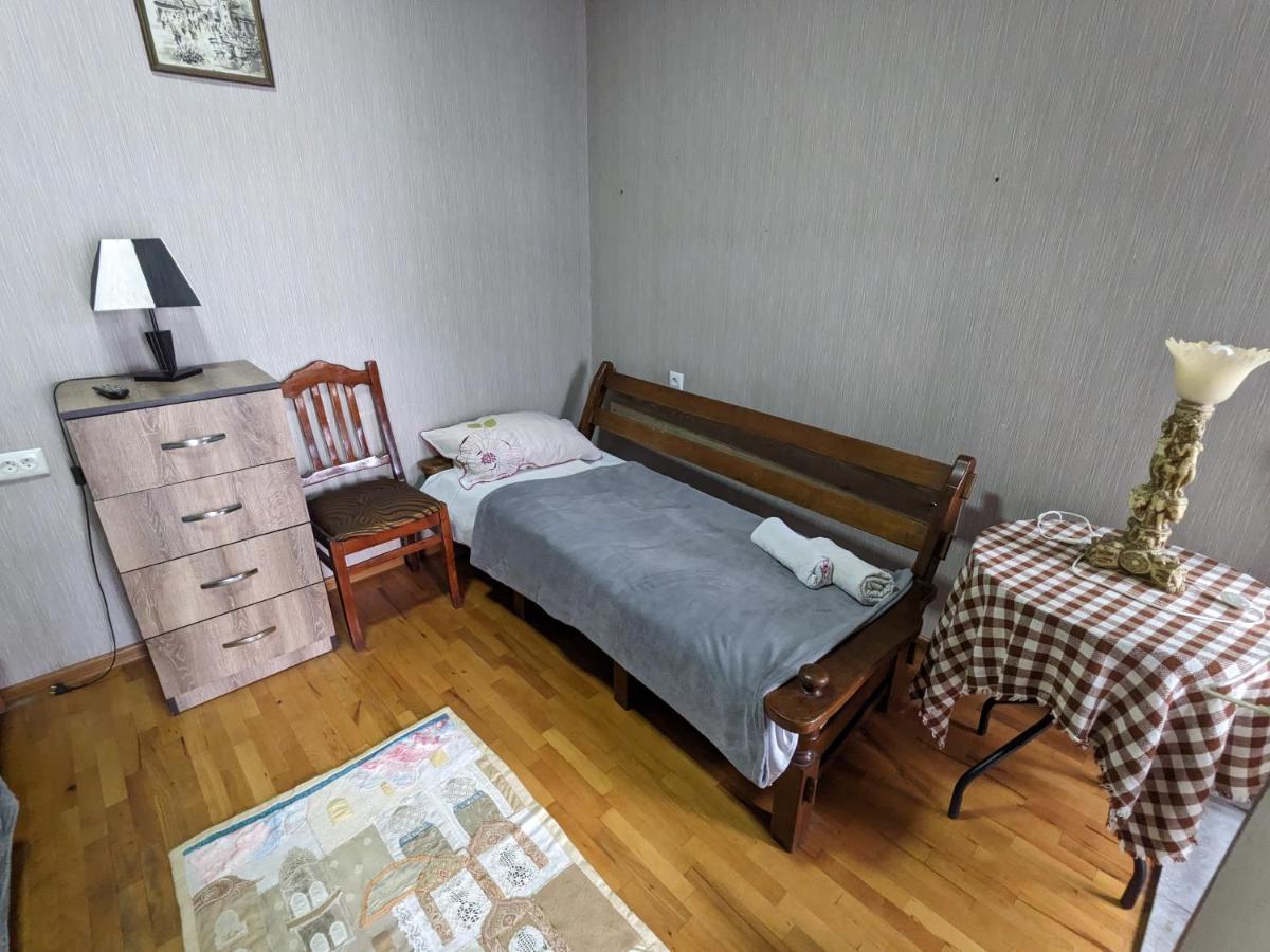 Apartments Se7En Tbilisi ภายนอก รูปภาพ