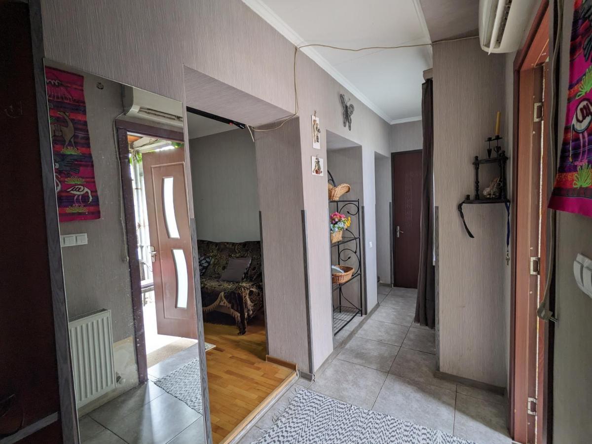 Apartments Se7En Tbilisi ภายนอก รูปภาพ