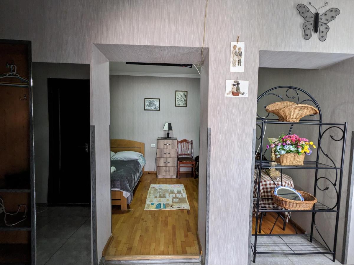 Apartments Se7En Tbilisi ภายนอก รูปภาพ