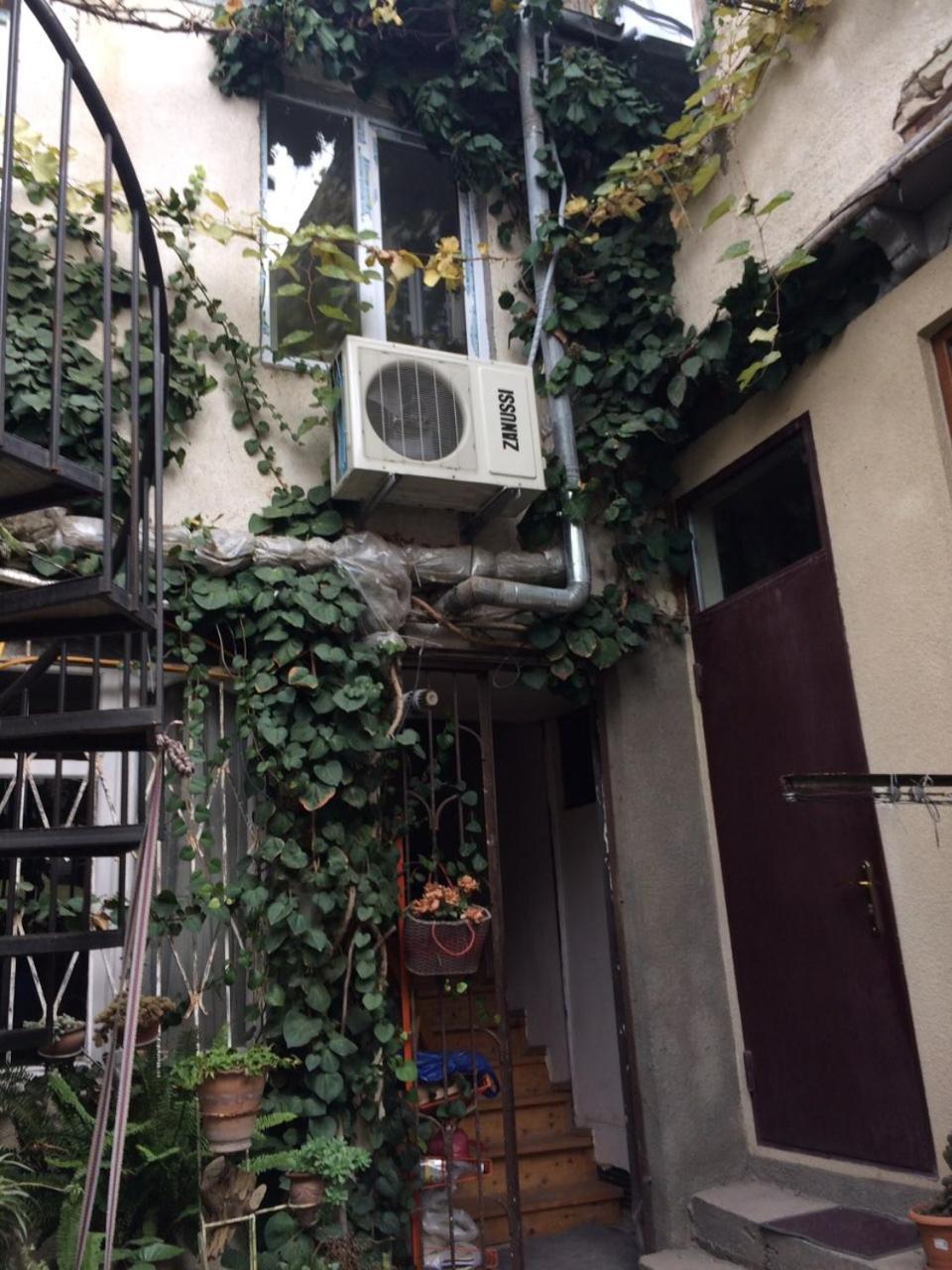 Apartments Se7En Tbilisi ภายนอก รูปภาพ
